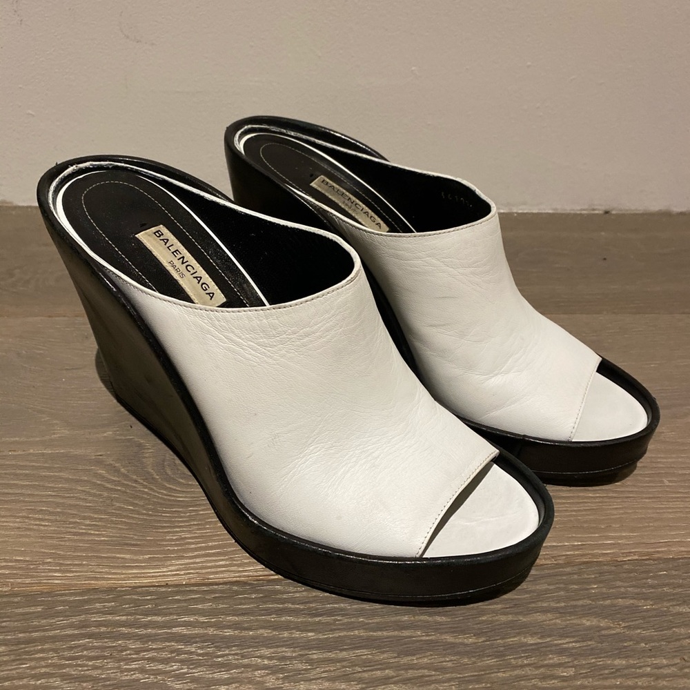 Balenciaga white/black wedge